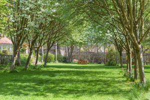 Photo 27- click for photo gallery